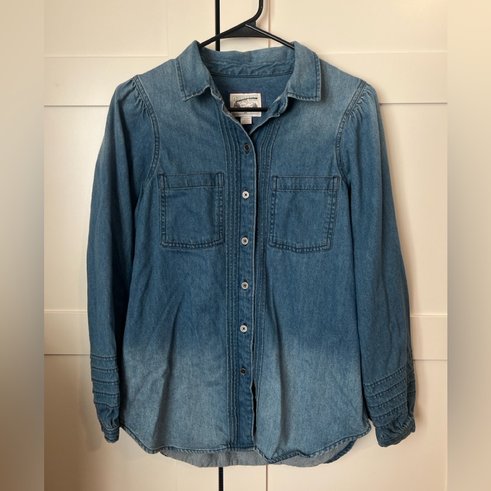 American Eagle Denim Button Down Shirt